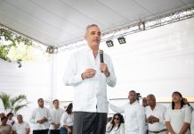 Presidente Abinader entrega 510 certificados de títulos de propiedad de 710 que contempló el proyecto El Valiente