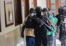 Diez acusados de fraude al Banco BHD recibirán un año de prisión preventiva