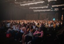 Más de 300 bailarines brillan en el espectáculo “Private Passport” de Private Dance Studio