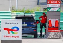 Gobierno baja combustibles