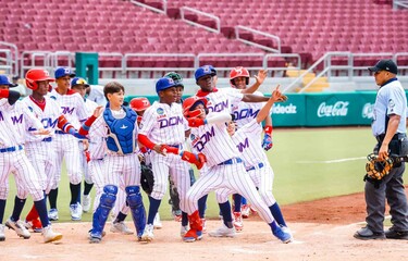 dominicana-vence-a-mexico-verde-en-la-serie-del-caribe-kids-1aef5348-focus-min0.01-0.2-375-240