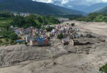 DESPRENDIMIENTO DE GLACIAR DESATA DEVASTADORA RIADA ENTRE NEPAL Y EL TÍBET