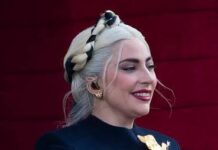 LADY GAGA Y MICHAEL POLANSKY DAN LA BIENVENIDA A SU PRIMER HIJO