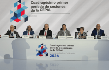 cepal-llama-a-unidad-regional-en-segundo-dia-de-sesiones-en-santiago-abf8a6a4-focus-0-0-375-240