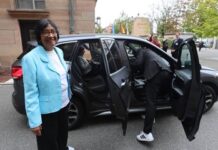 NAVI PILLAY RECIBE EL NOBEL DE LA PAZ ENTRE ELOGIOS, RECHAZO DE ISRAEL Y SÁTIRAS SOBRE TRUMP